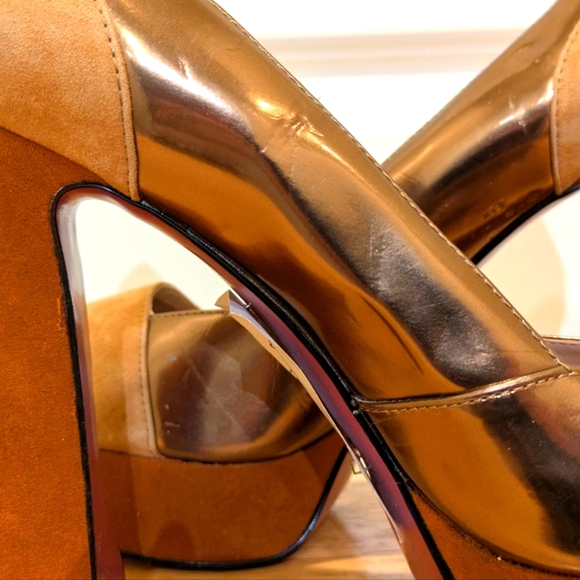 Paris Hilton 8 70s Inspired Suede Platform Pumps in Tan Gold Brown and Plum - Picture 11 of 12